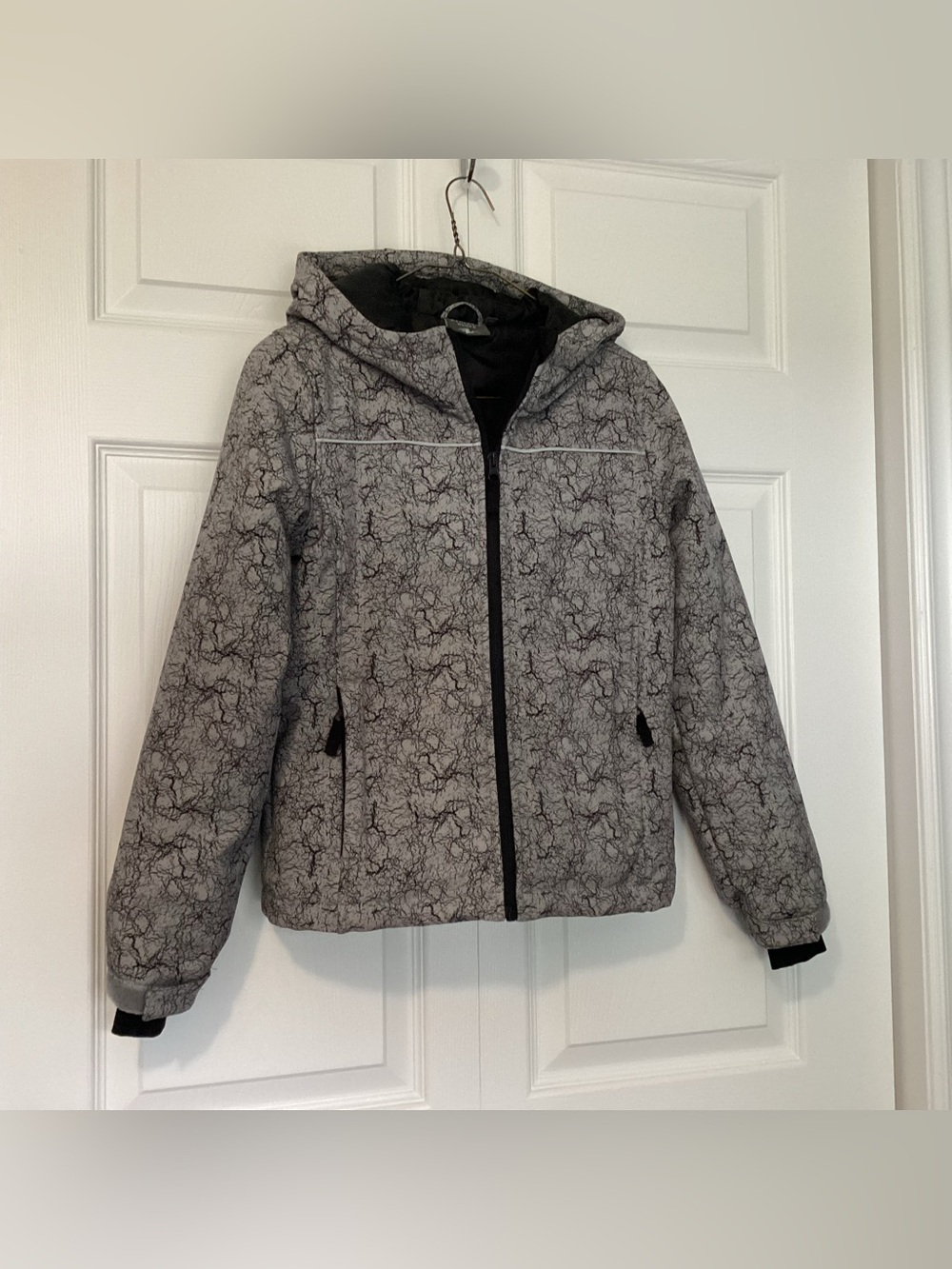 Girls hooded jacket, size M.
